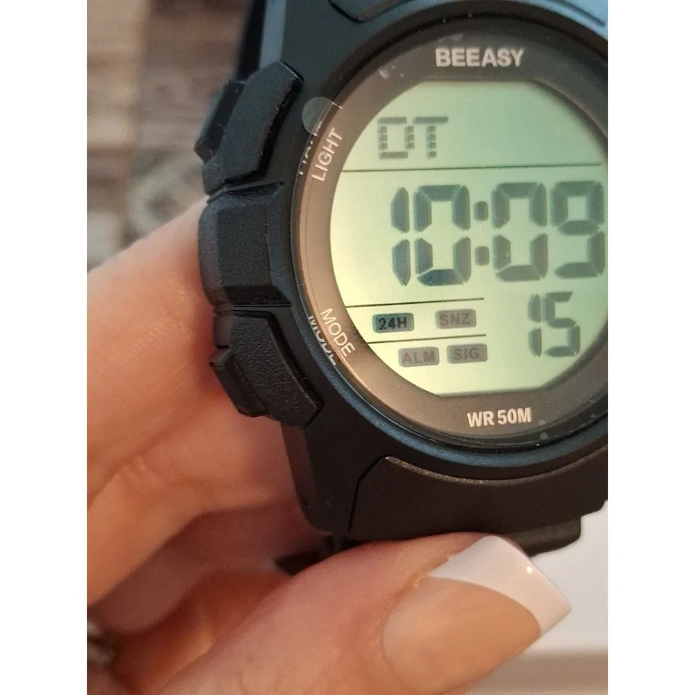 Beeasy AW03 Mens Digital Sports Watch. Alarm,stopwatch,calendar,LED Backlight.